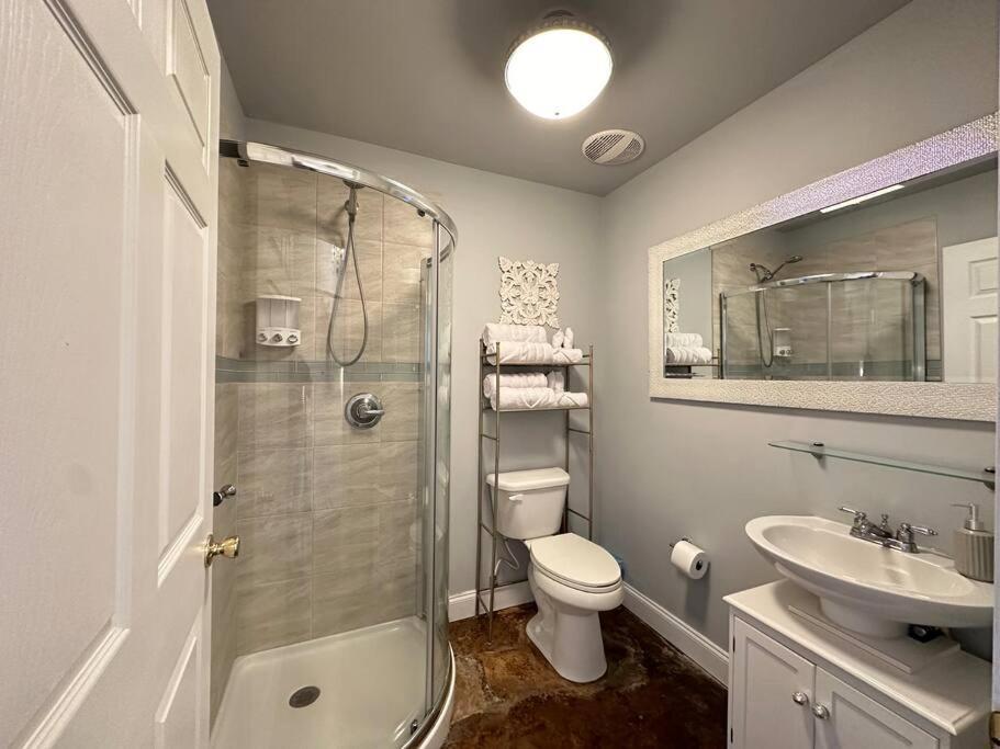 Haven At Hazel~Downtown Bungalow Demorest المظهر الخارجي الصورة