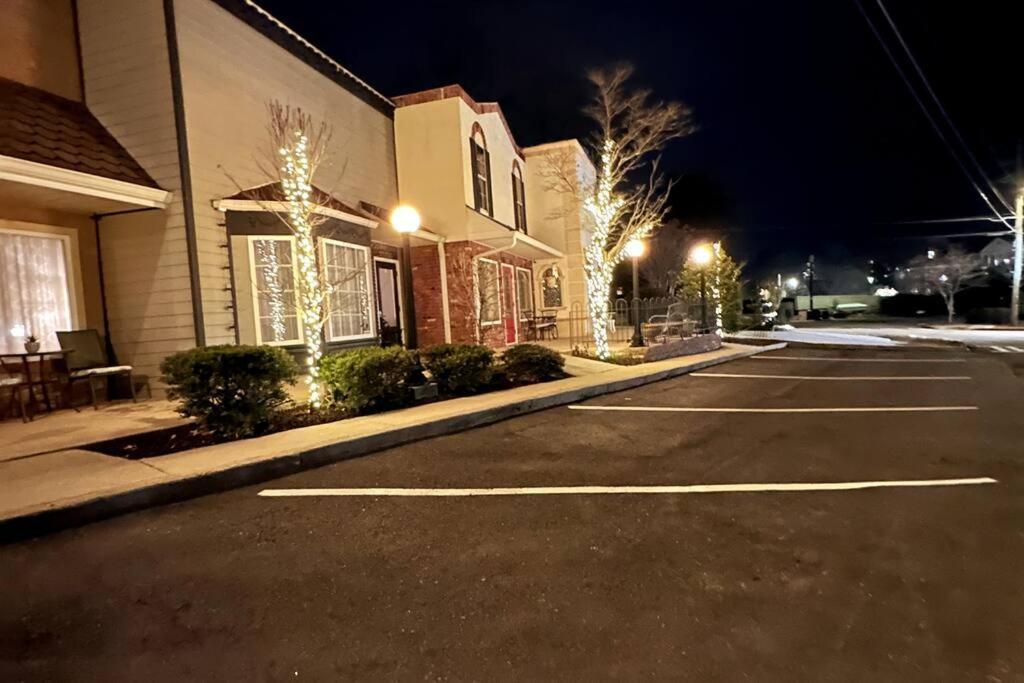 Haven At Hazel~Downtown Bungalow Demorest المظهر الخارجي الصورة
