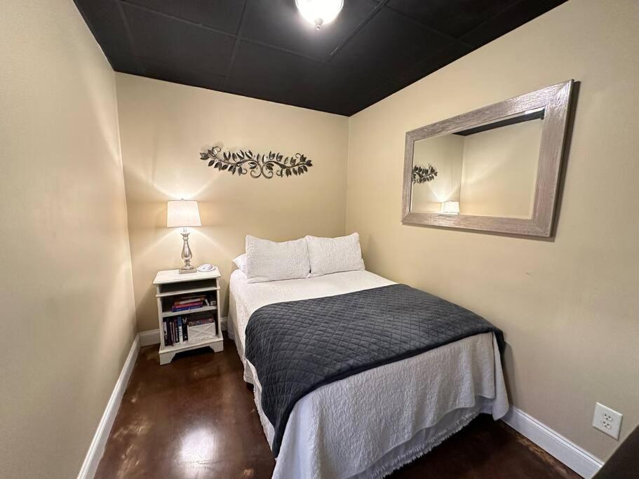 Haven At Hazel~Downtown Bungalow Demorest المظهر الخارجي الصورة