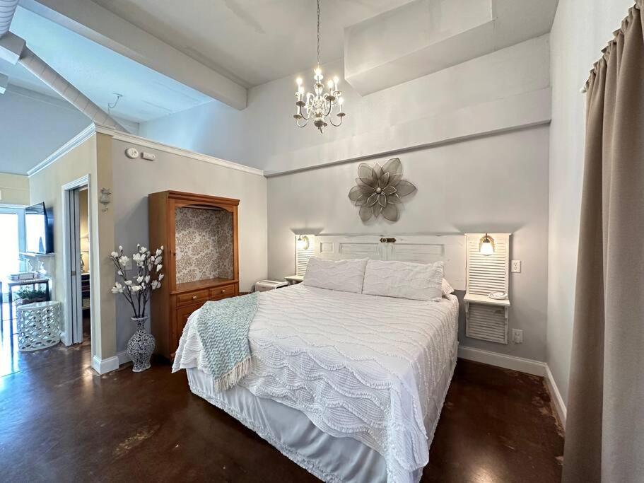 Haven At Hazel~Downtown Bungalow Demorest المظهر الخارجي الصورة